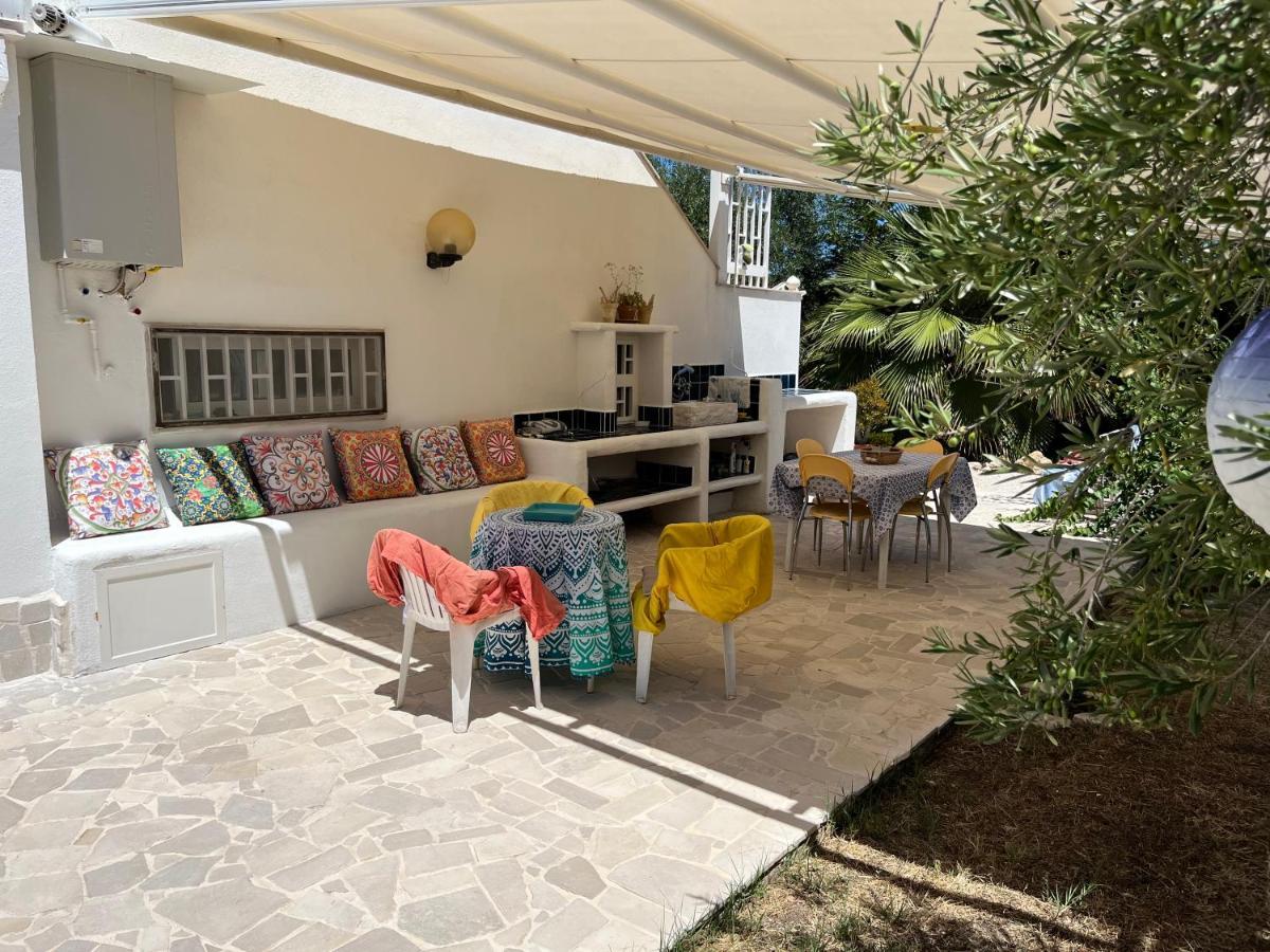 B&B Villa Mediterranee Con Parking Space Trani Exterior foto