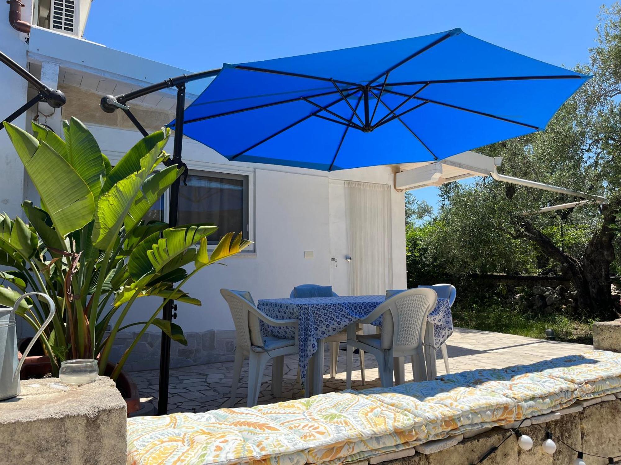 B&B Villa Mediterranee Con Parking Space Trani Exterior foto