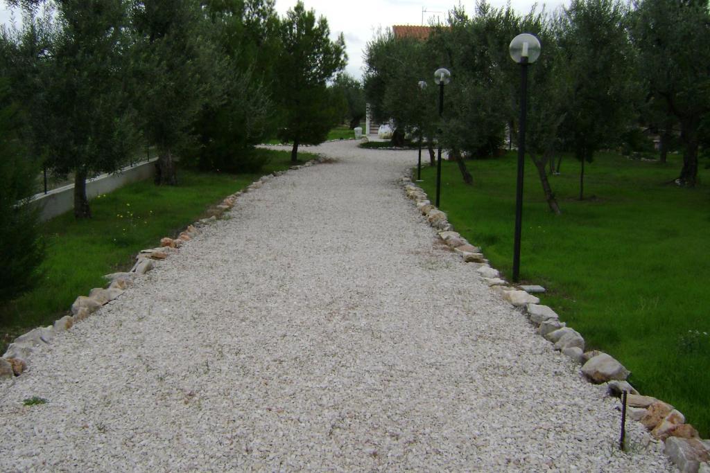 B&B Villa Mediterranee Con Parking Space Trani Exterior foto